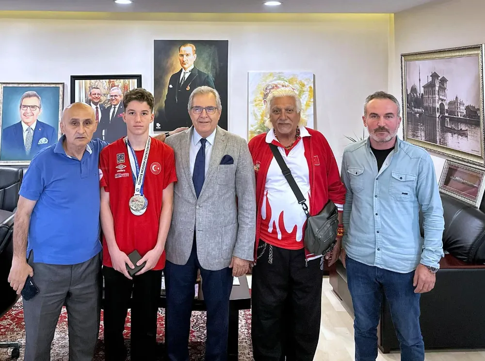 BAŞKAN MİRZA: “BANDIRMA’NIN GENÇ ŞAMPİYONLARIYLA GURUR DUYUYORUZ!”