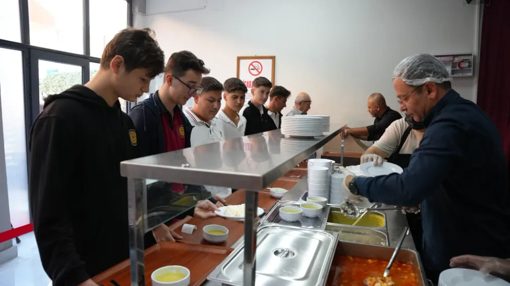 Sındırgı’da Kent Lokantası’na Yoğun İlgi