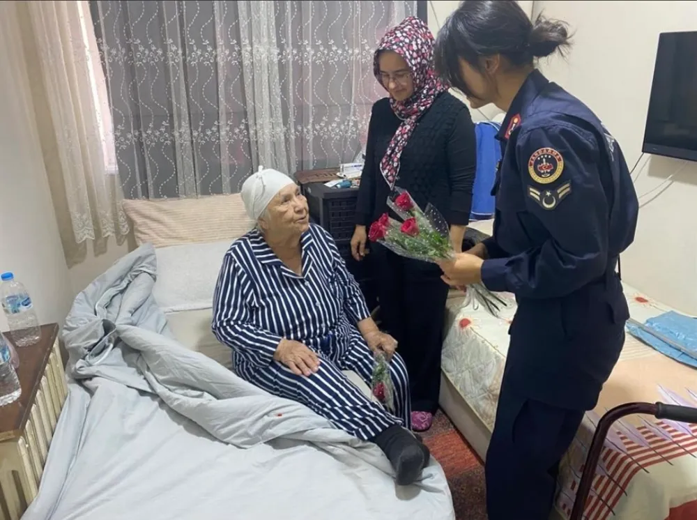 BALIKESİR JANDARMA YAŞLILARI UNUTMADI
