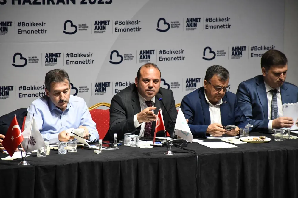 Büyükşehir’in Düzenlediği Toplantı Muhtarları Bir Araya Getirdi