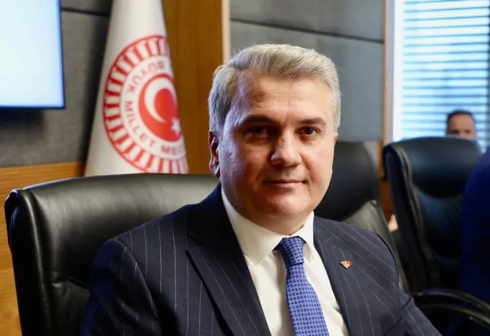 CANBEY’DEN 15 TEMMUZ DEMOKRASİ VE MİLLİ BİRLİK GÜNÜ MESAJI