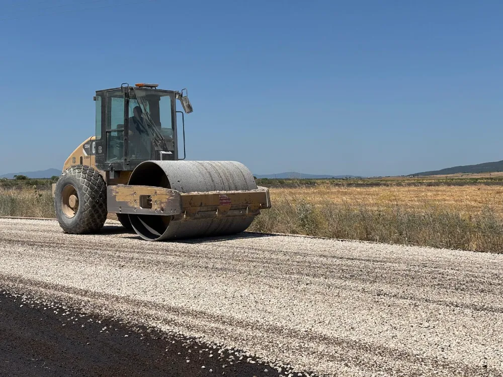 Başkan Akın, kırsalın yol sorunlarına neşter vurmaya devam ediyor
