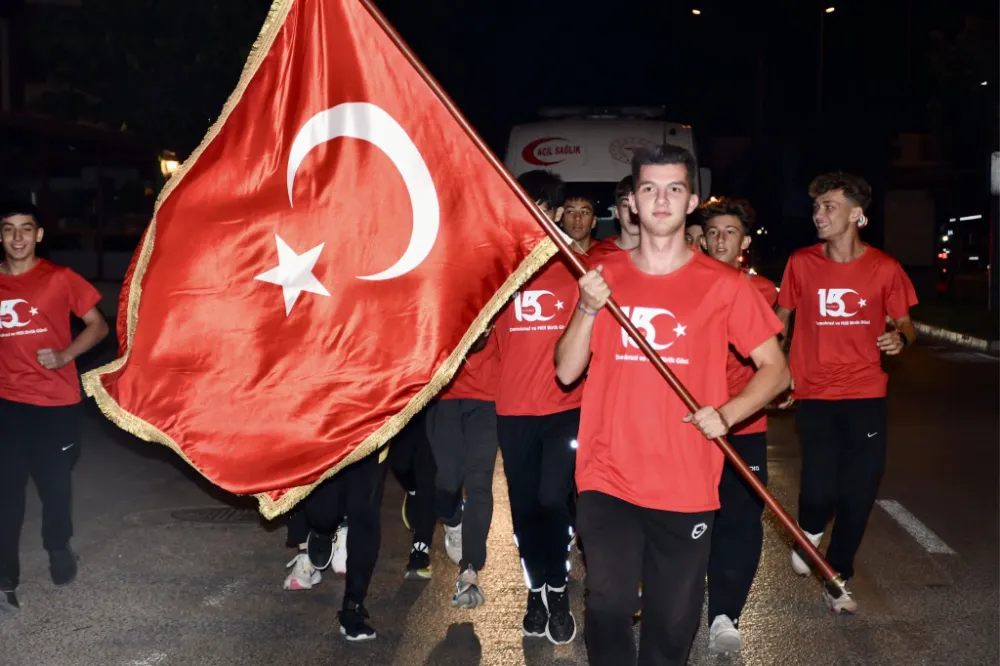 Balıkesir’de 15 Temmuz Ruhu “Zaferin Adı Türkiye” Sloganıyla Yaşatıldı