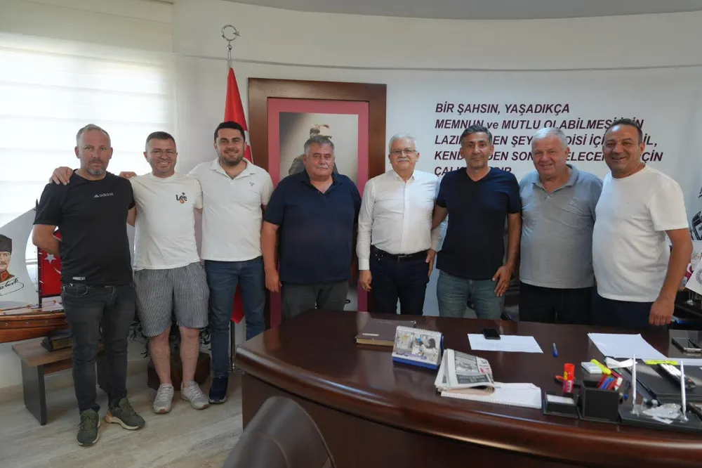 PELİTKÖY DEVECİLER DERNEĞİ’NDEN BAŞKAN DEVECİLER’E ZİYARET