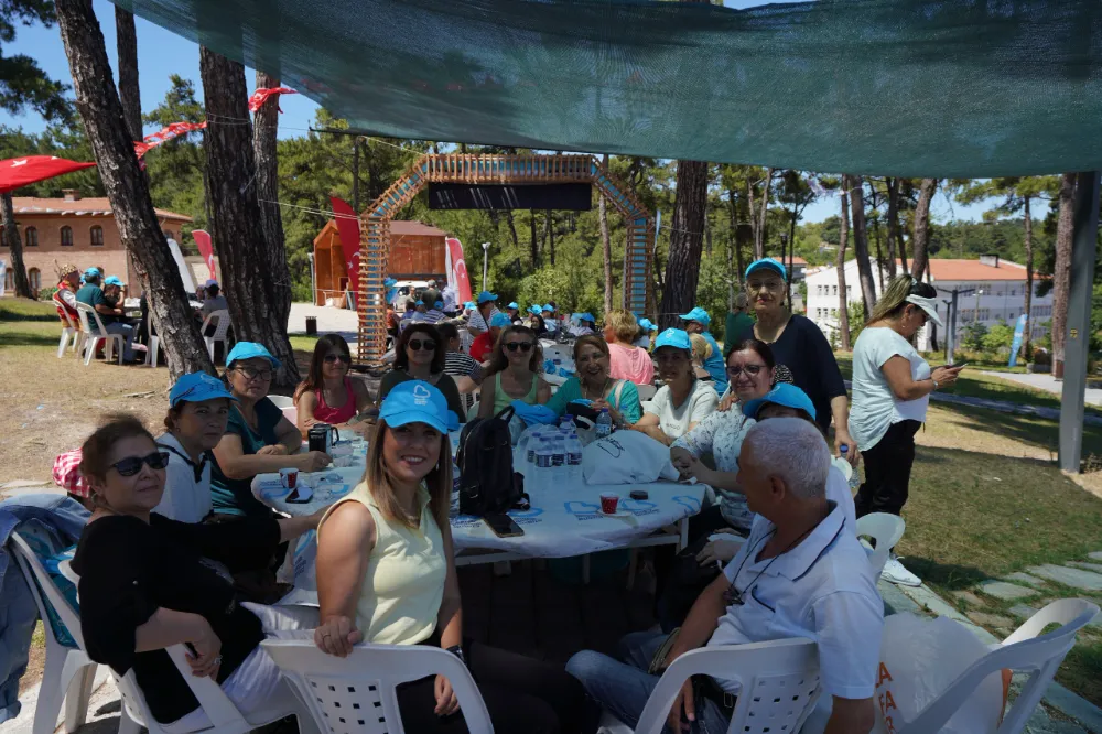 Emekliler Pikniği dayanışmayı güçlendirdi 