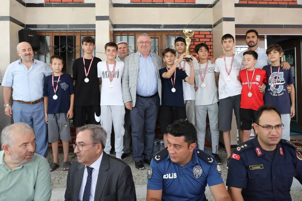 Ertaş, Kuran Kursu Kahvaltısına Katıldı 