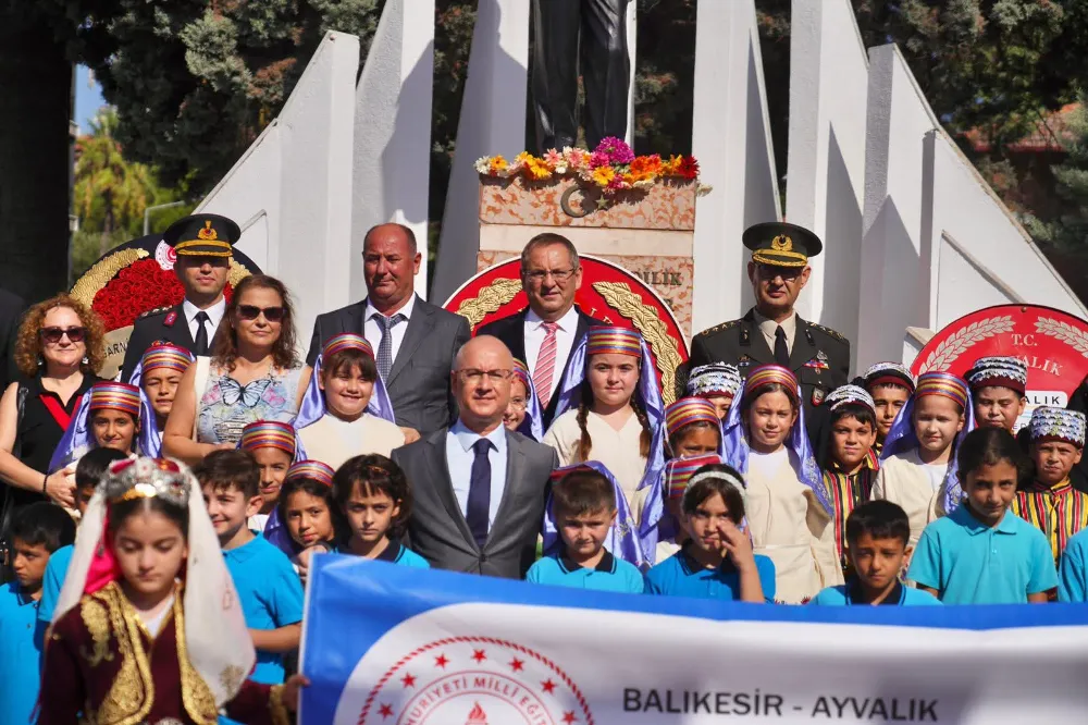 ALTINOVA’DA KURTULUŞUN 103. YILI COŞKUYLA KUTLANDI