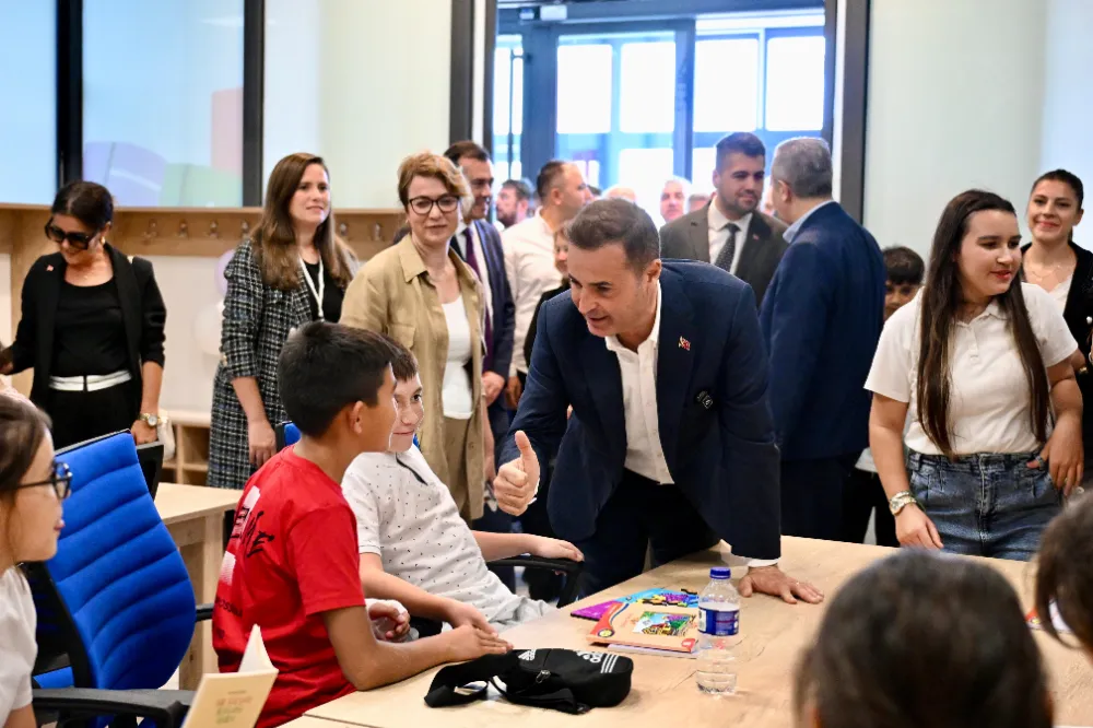 Akın: “Bir şehrin kütüphanesi yoksa geleceği de olmaz”