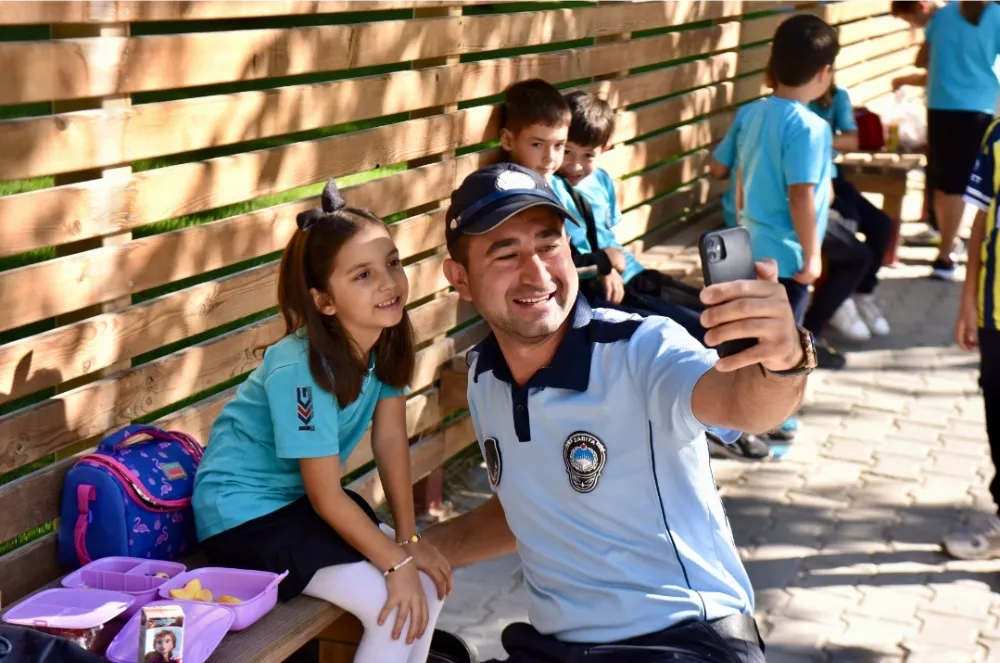 ALTIEYLÜL ZABITA’DAN OKUL KANTİNLERİNE DENETİM