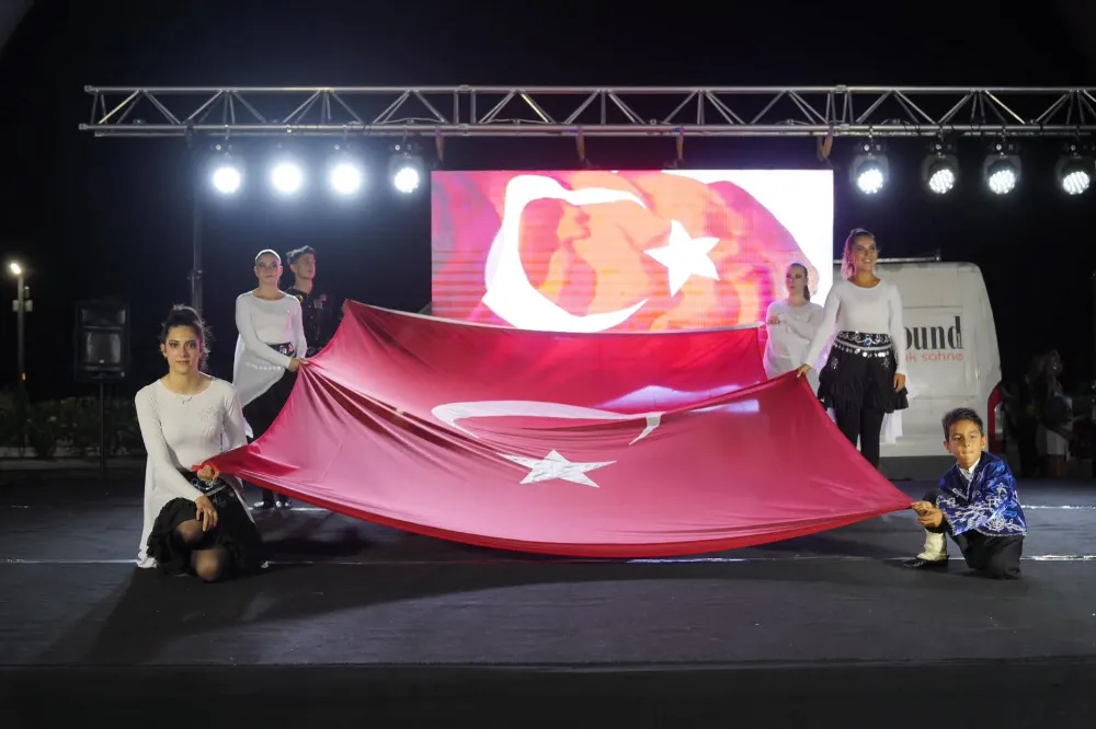 AYVALIK’TA KÜLTÜREL COŞKU; SARIMSAKLI TROPHY ULUSLARARASI KÜLTÜR &HALK OYUNLARI FESTİVALİ 