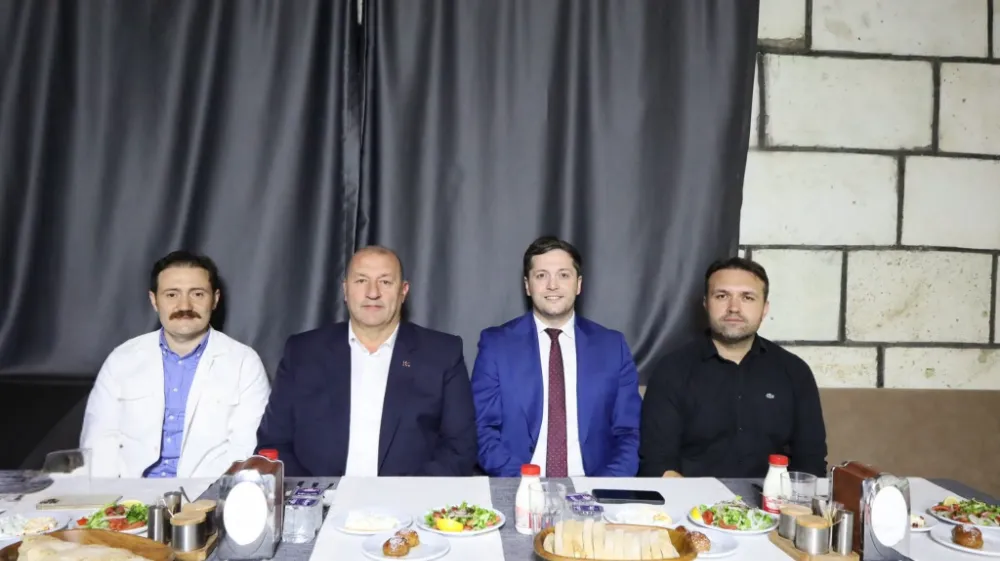 SAĞLIK MÜDÜRÜ ÇAVDAR HEKİMLERLE BİR ARAYA GELDİ