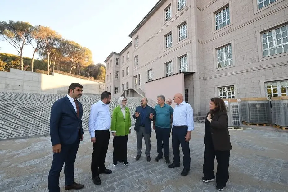 Vali ve Vekiller Ayvalık’ta incelemelerde bulundu