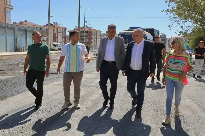 ERTAŞ, HER MAHALLENIN SORUNU ILE TEK TEK İLGİLENDİ 