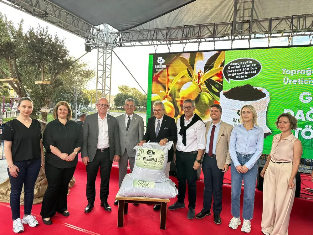 Bandırma Belediyesinden Bir İlk: Genç Zeytin Üreticilerine Gübre Desteği